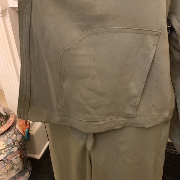NWT’s “Max Studio” olive drab pants and jacket - Picture 3 of 11